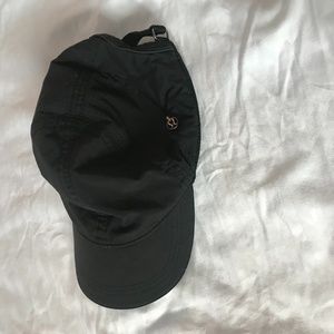 Lululemon Black Small Athletic Hat